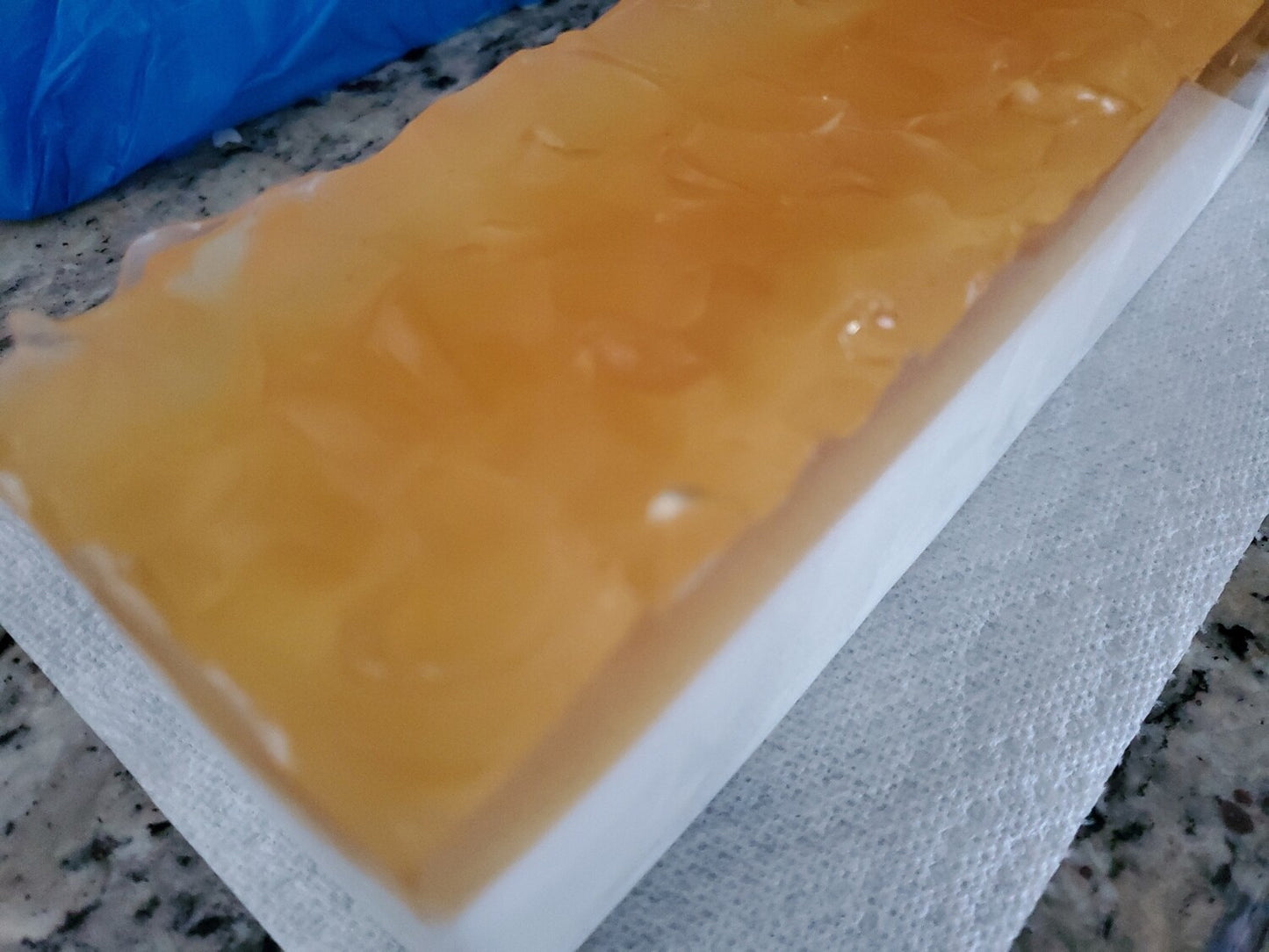 APPLE WINE AND HONEY WITH SHEA BUTTER SOAP