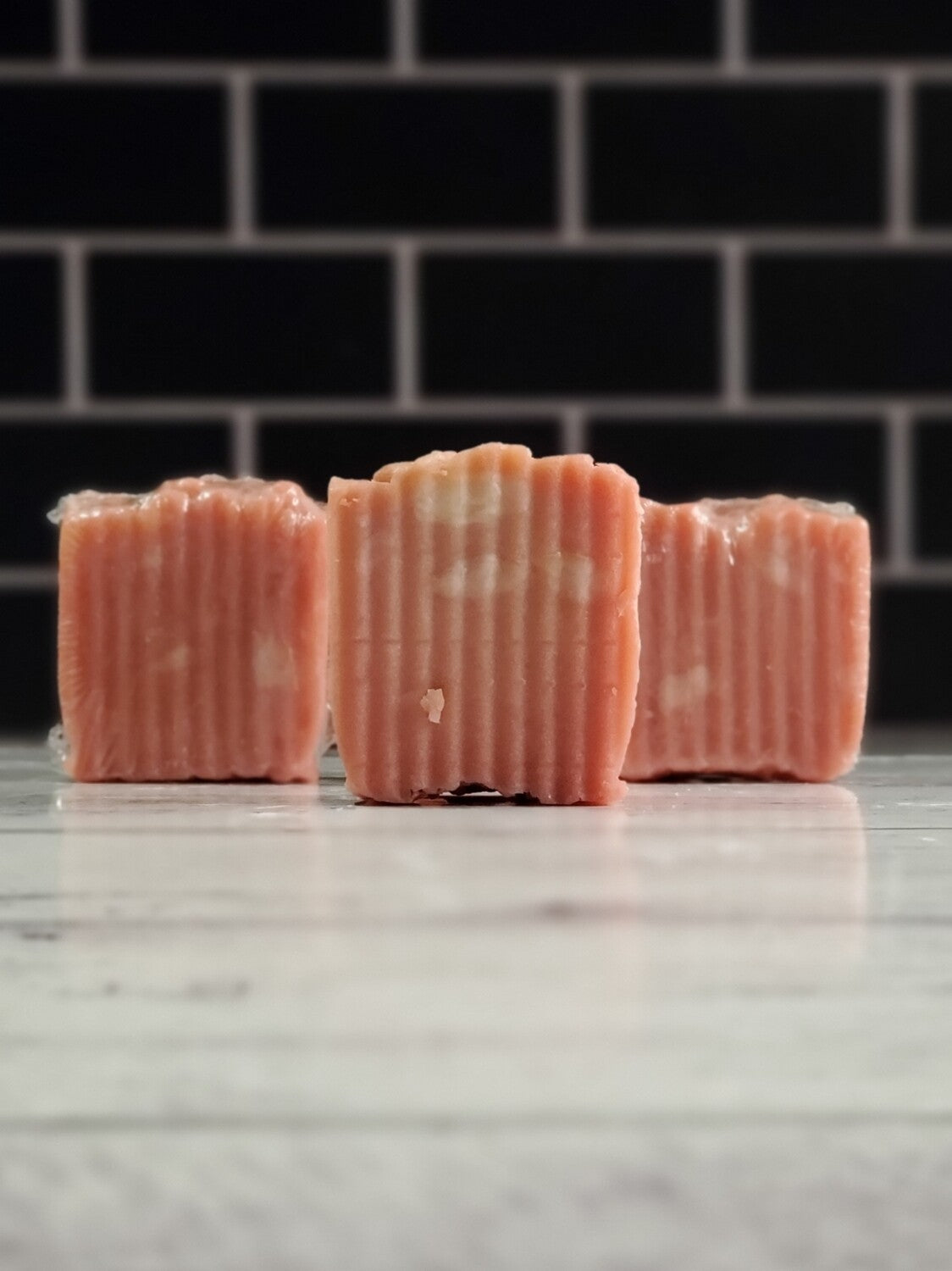 PINK SANDS SCENTED MINI SOAPS