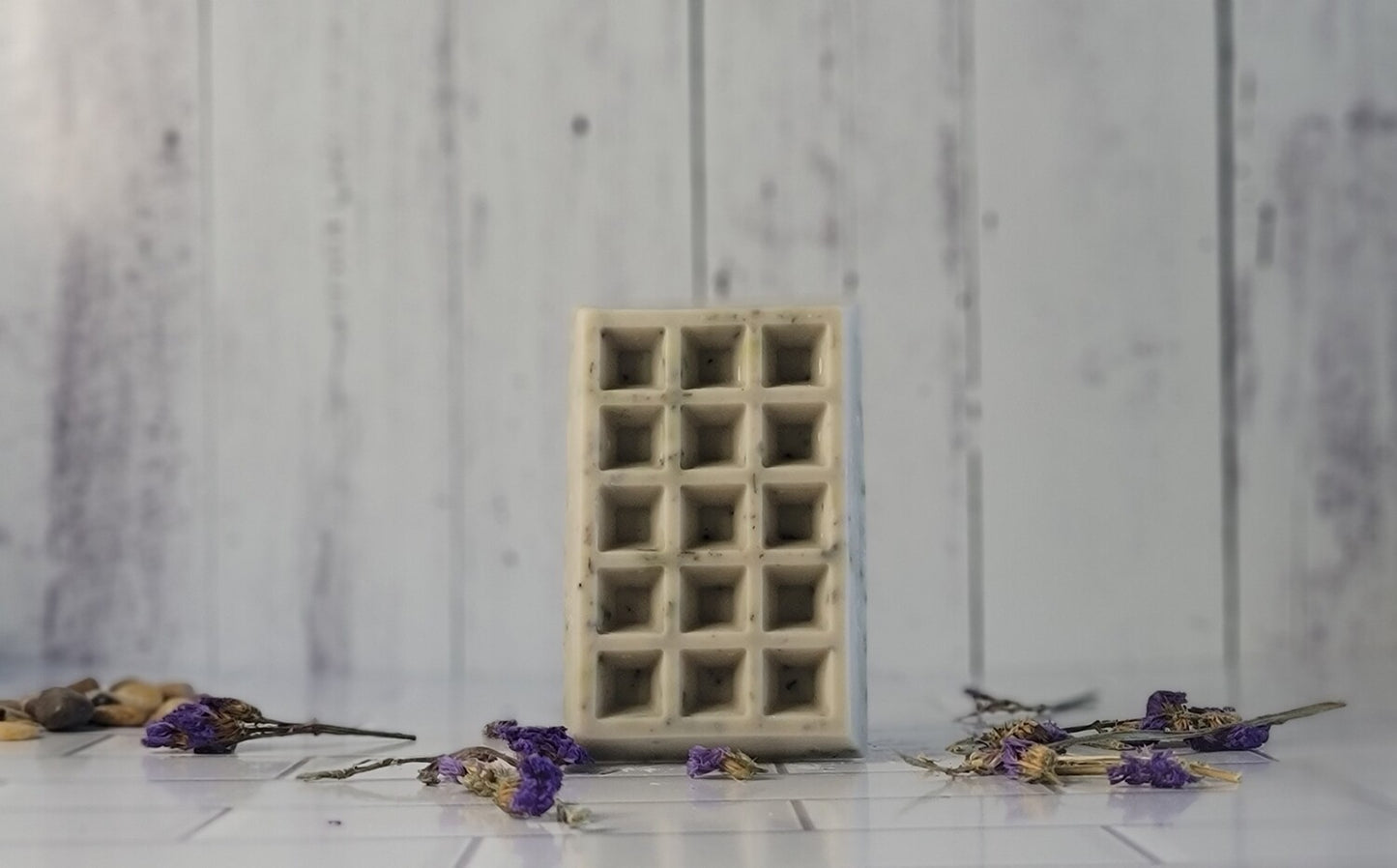 WHITE SAGE AND LAVENDER WAFFLE WAX MELT